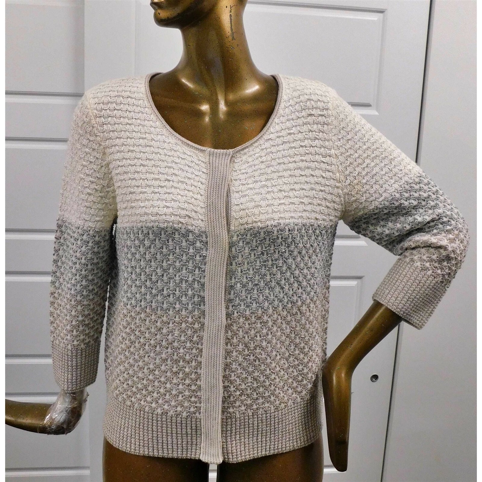St John Ivory Gray Knit Snap Front Sweater Jacket Sz L
